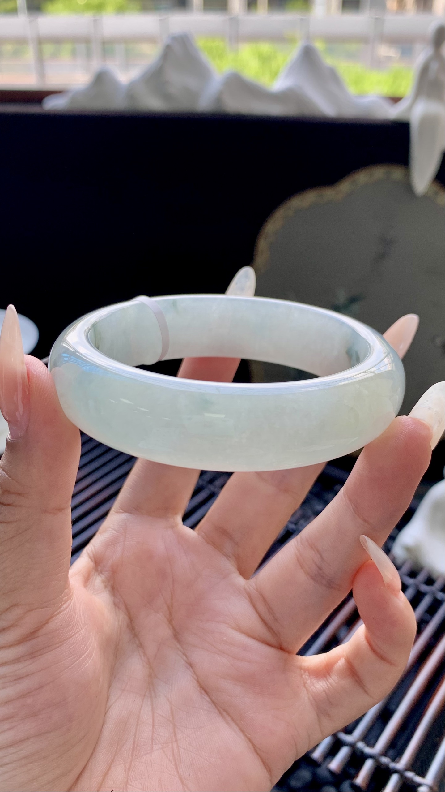 宽版飘花正圈手镯成品 A6928-9 尺寸：57-16-8.5