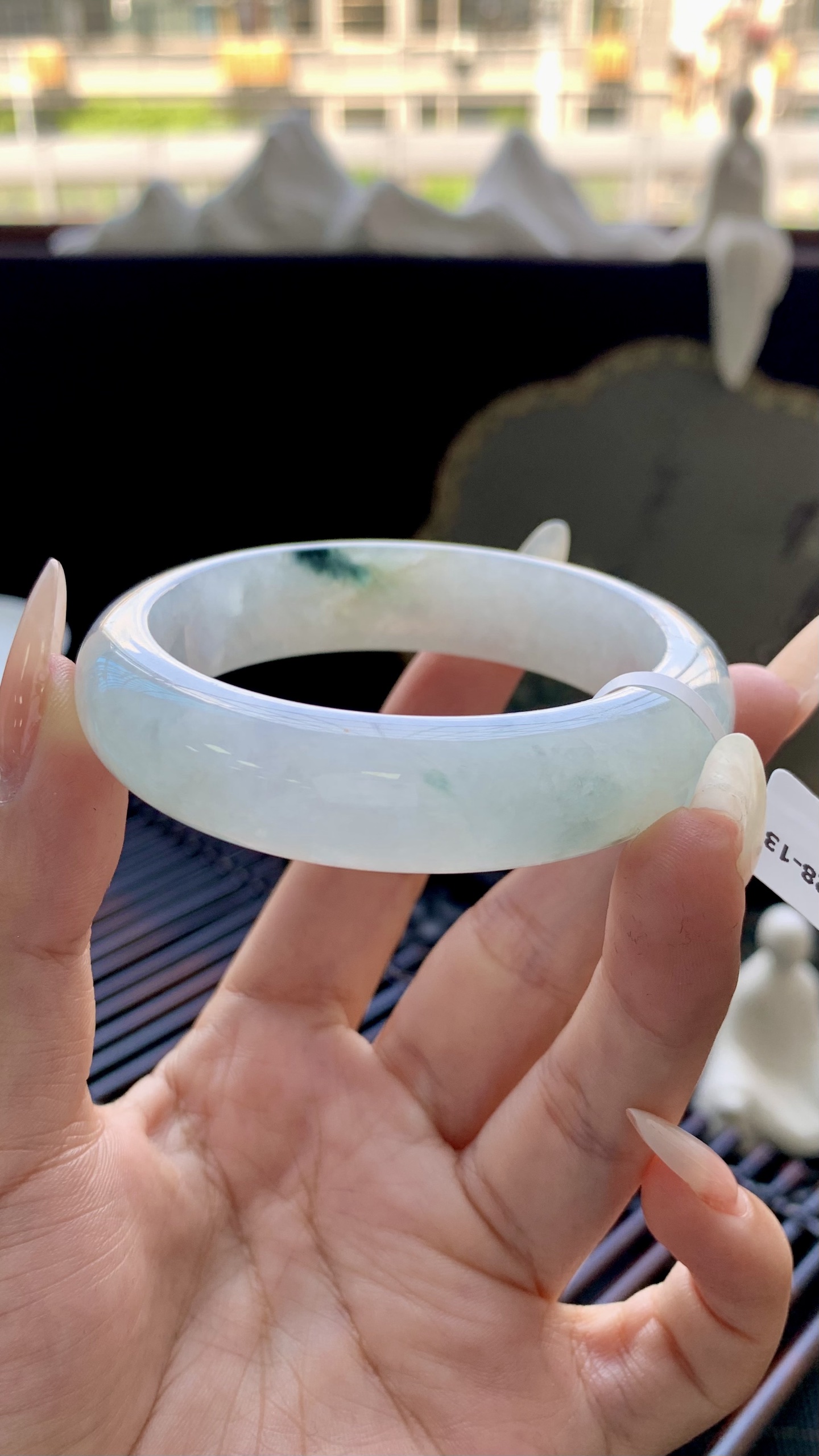 宽版飘黄翡飘花正圈手镯成品 A6928-13 尺寸：51.5-14-8，8-13