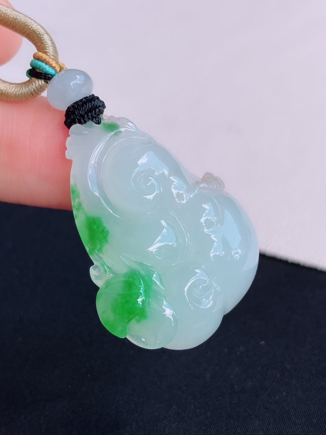 ️，冰飘绿如意，晶莹剔透，花色清爽，尺寸35.6/28/9.3/自然光实拍