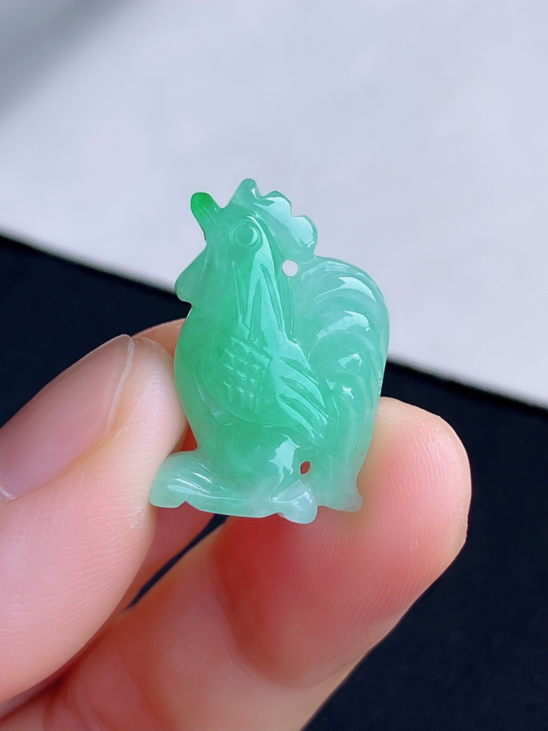 ️，甜绿生肖鸡牌，晶莹剔透，尺寸23/15.6/8/自然光实拍