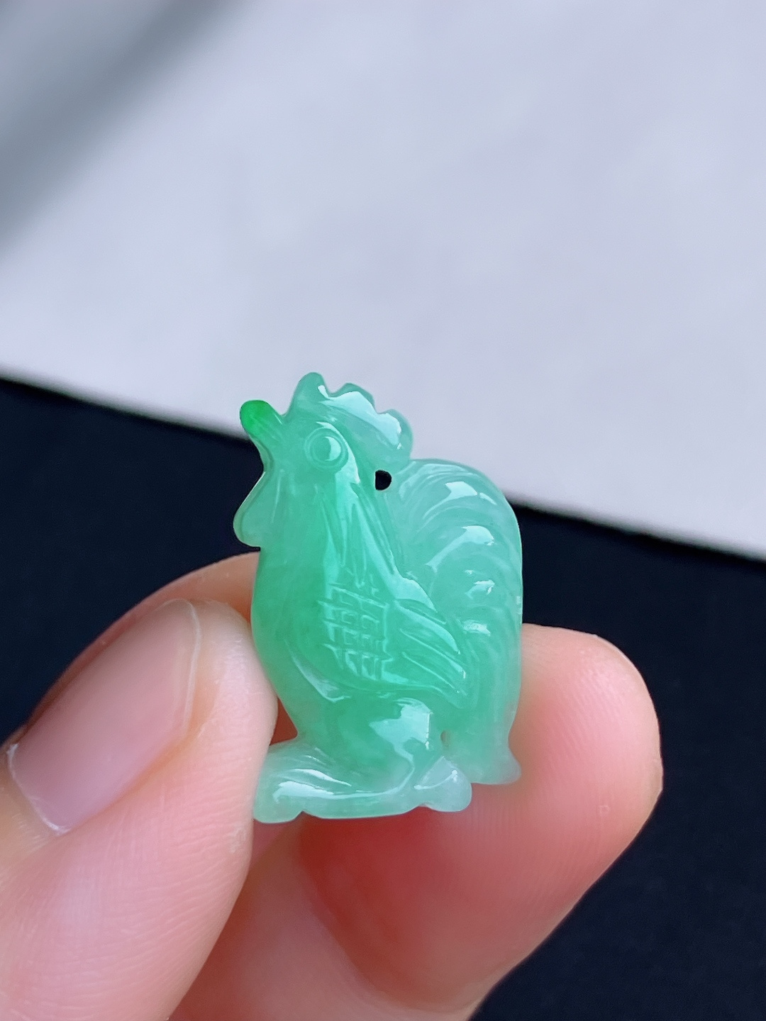 ️，甜绿生肖鸡牌，晶莹剔透，尺寸23/15.6/8/自然光实拍