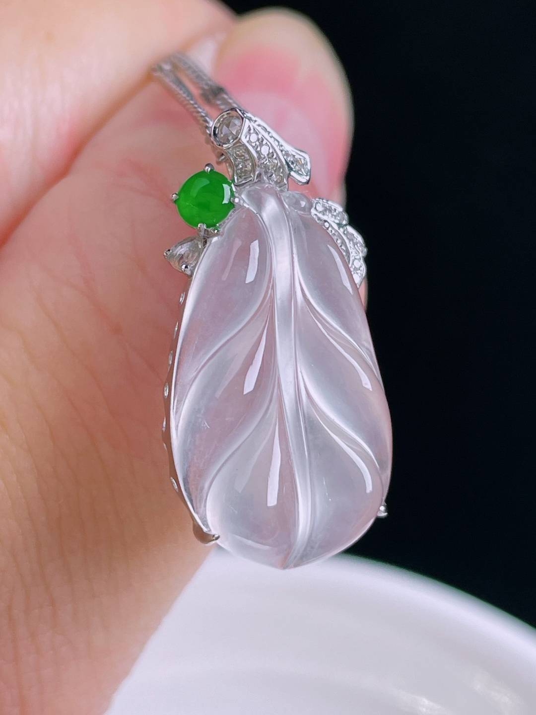 ️树叶，叶子，18k镶嵌，老种起光，细底通透，尺寸：26.4/13/7.3mm0929