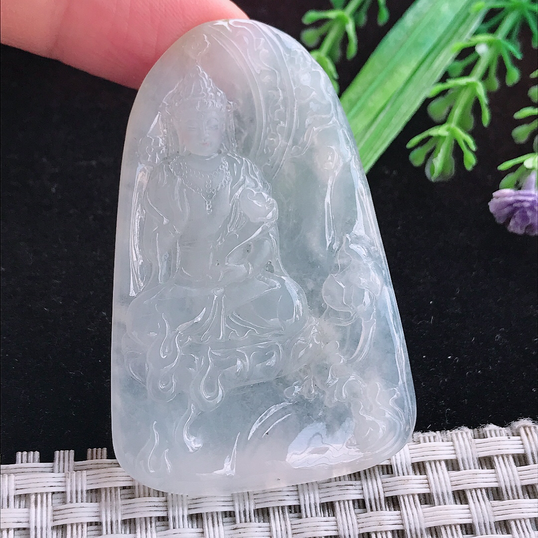 实拍A货翡翠57.3/38.6/4.6老坑冰透起胶持莲观音吊坠翡翠大势至菩萨挂件