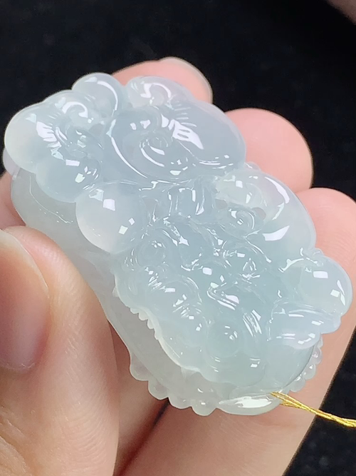 冰种霸王貔貅，招财，无裂，尺寸40-23.8-12.5mm，j29yxa