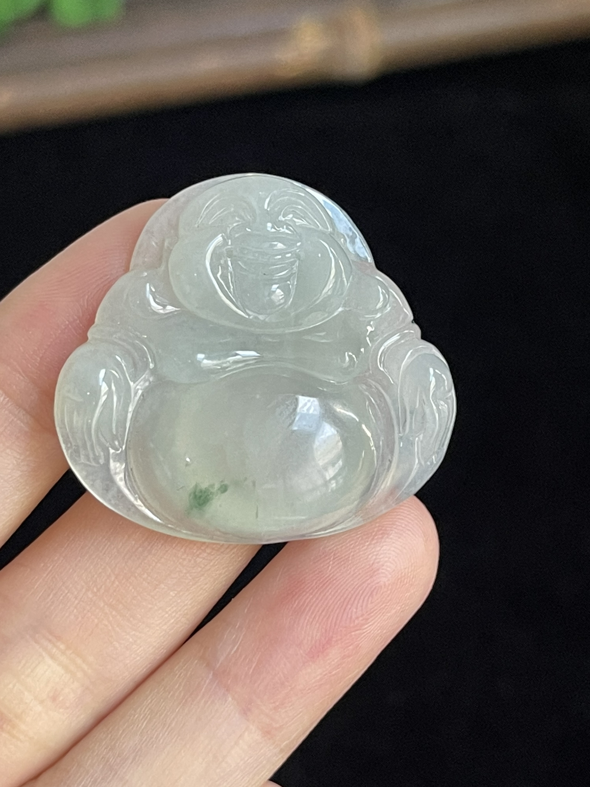 翡翠冰糯种淡绿色吊坠，印记：G18K