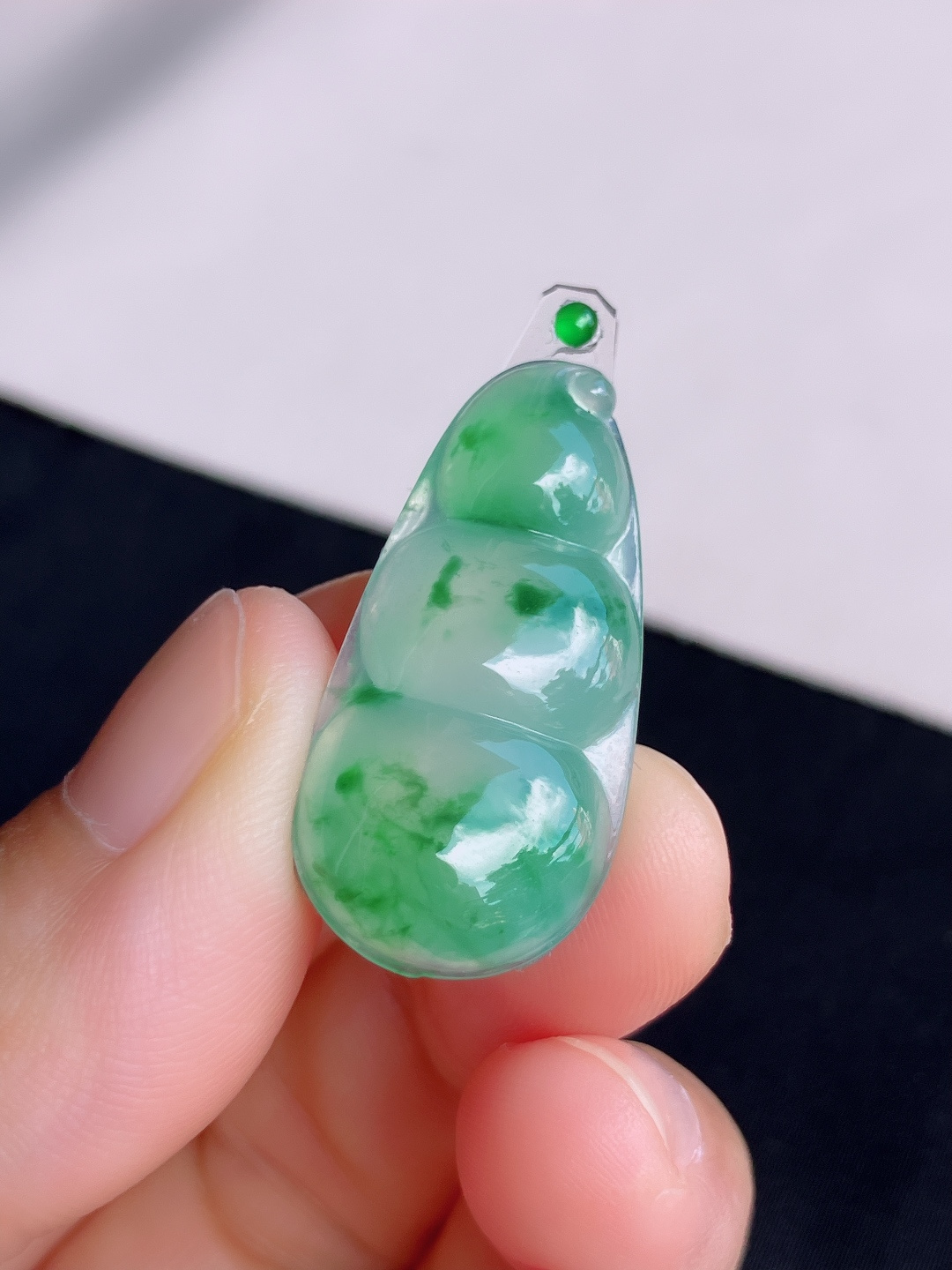 ️，冰种飘花福豆，花色清爽，尺寸31.8/15.6/5/自然光实拍