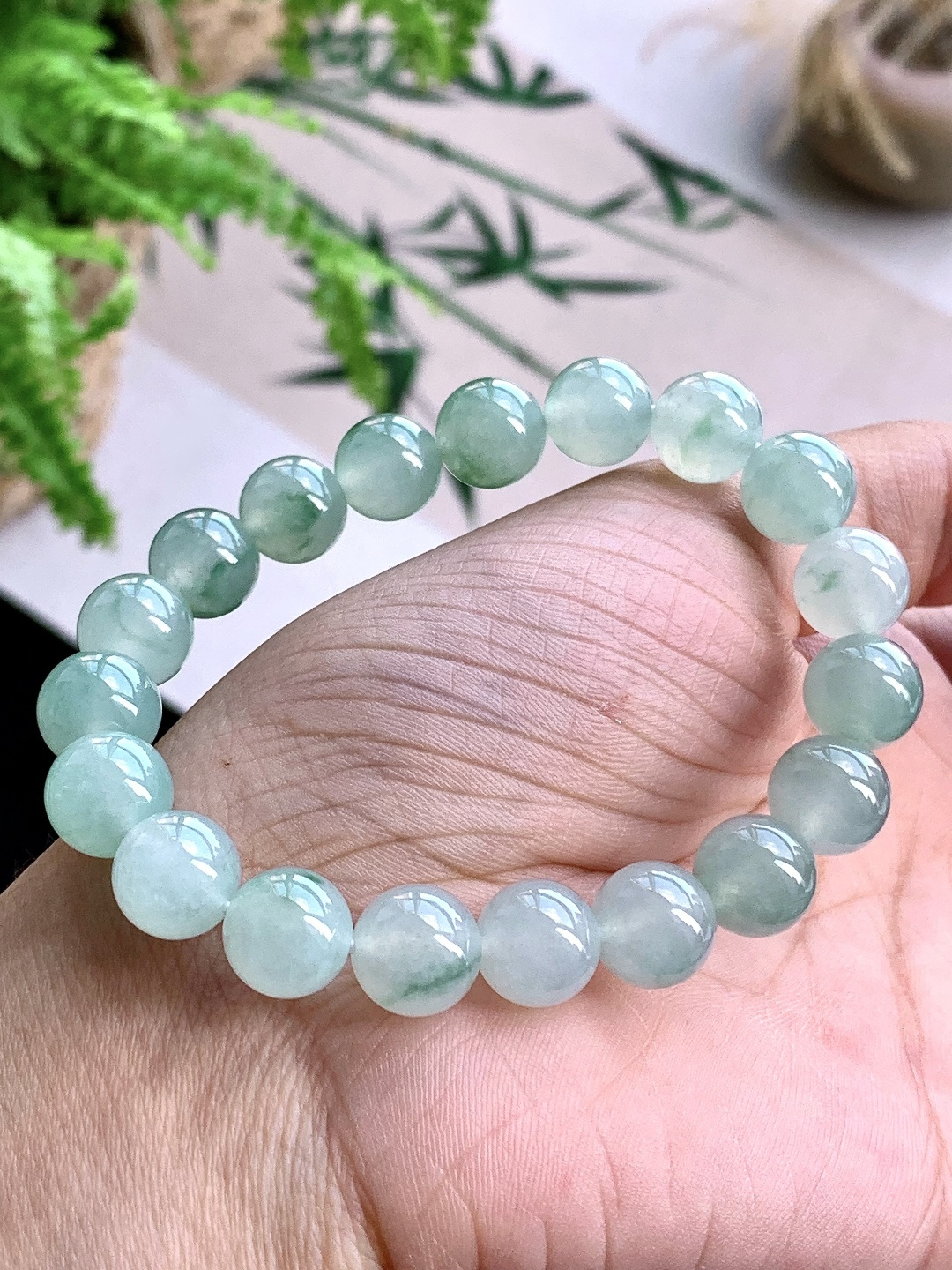 【珠子】️飘花手串圆珠子手串 【说明】缅甸 性比高 【尺寸】10mm 【重量】33.3克