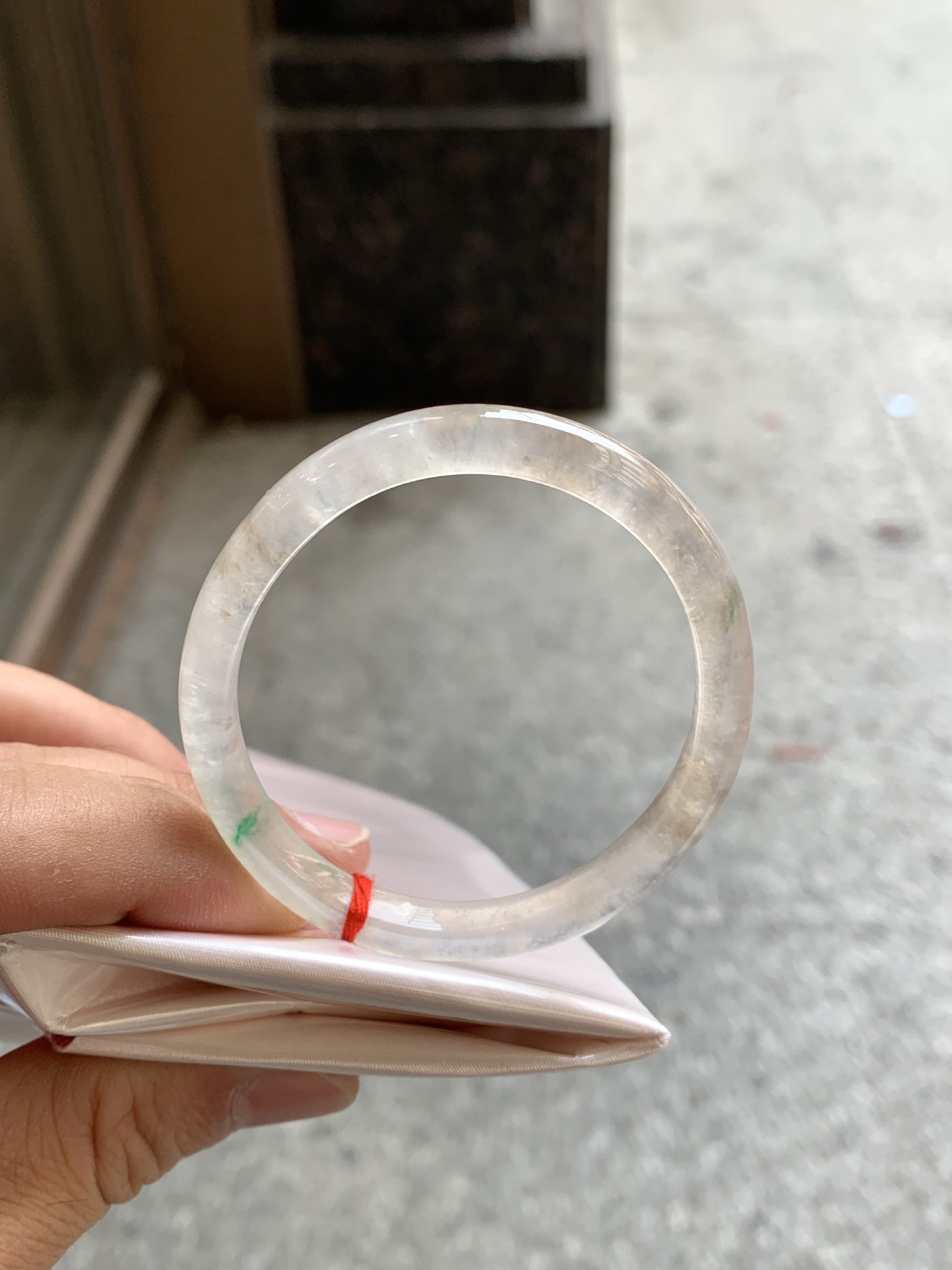 冰茶色贵妃，特色镯，种水冰透起光感，大圈口贵妃，正圈54可戴，无裂，0929-N1620