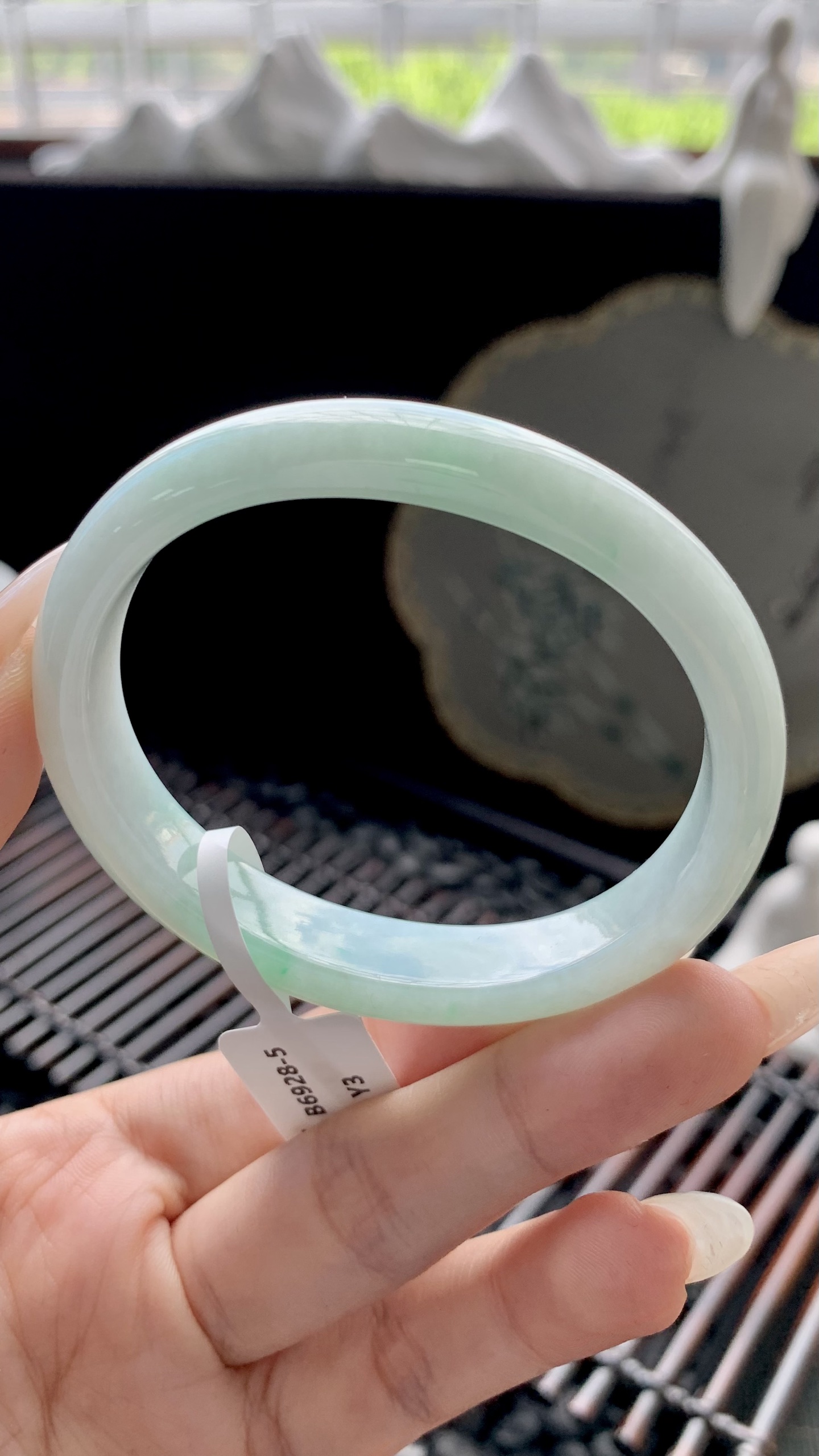 飘绿贵妃手镯成品 B0928-5 尺寸：53-11-7