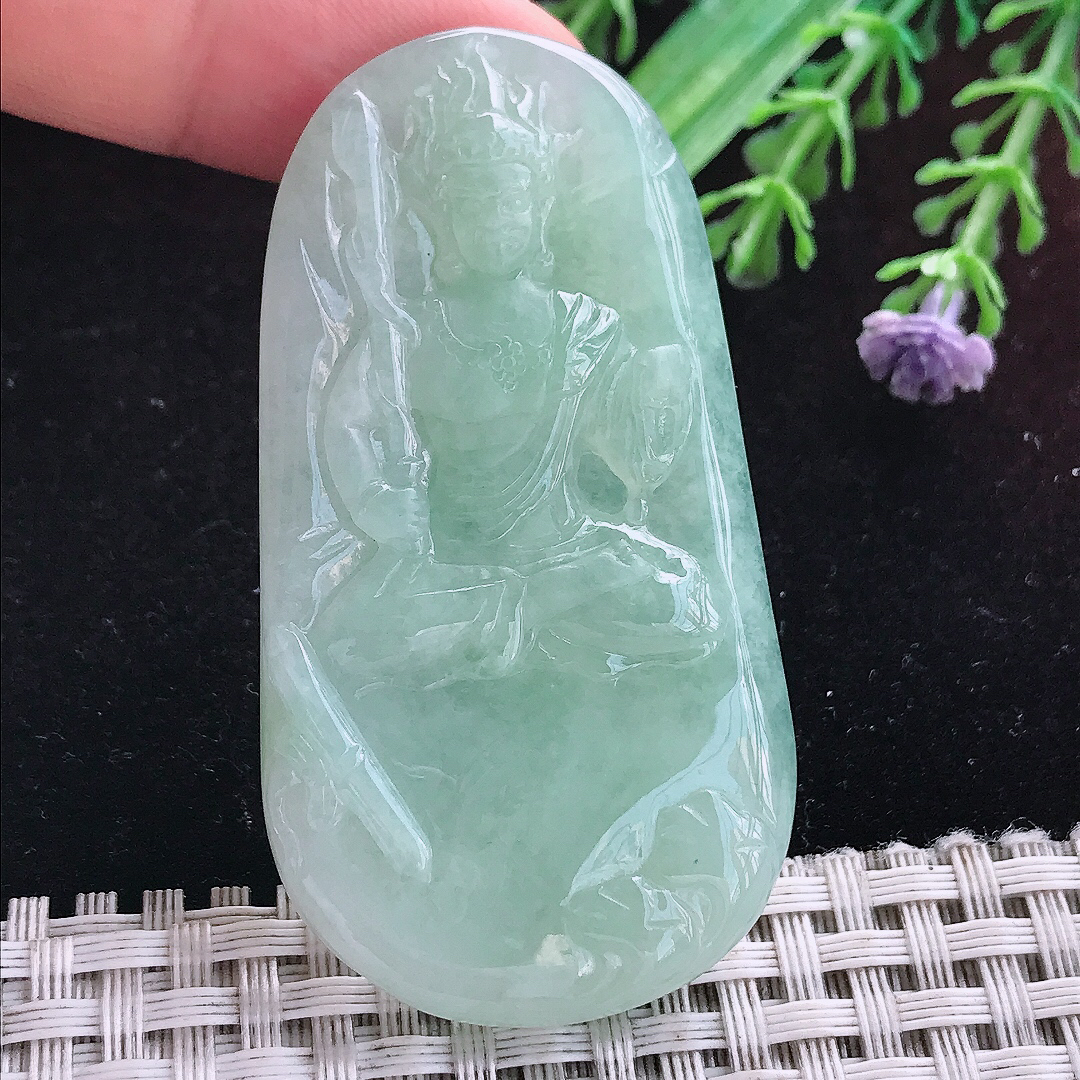 实拍A货翡翠60.5/32.7/6.3老坑冰润晴底不动明王吊坠翡翠挂件