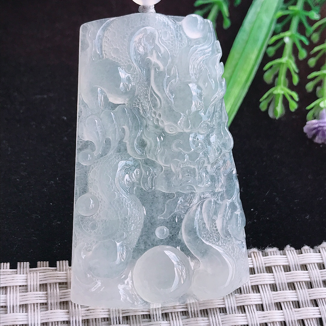 实拍A货翡翠61/38.5/5.8老坑冰透起胶冰种龙牌吊坠翡翠挂件