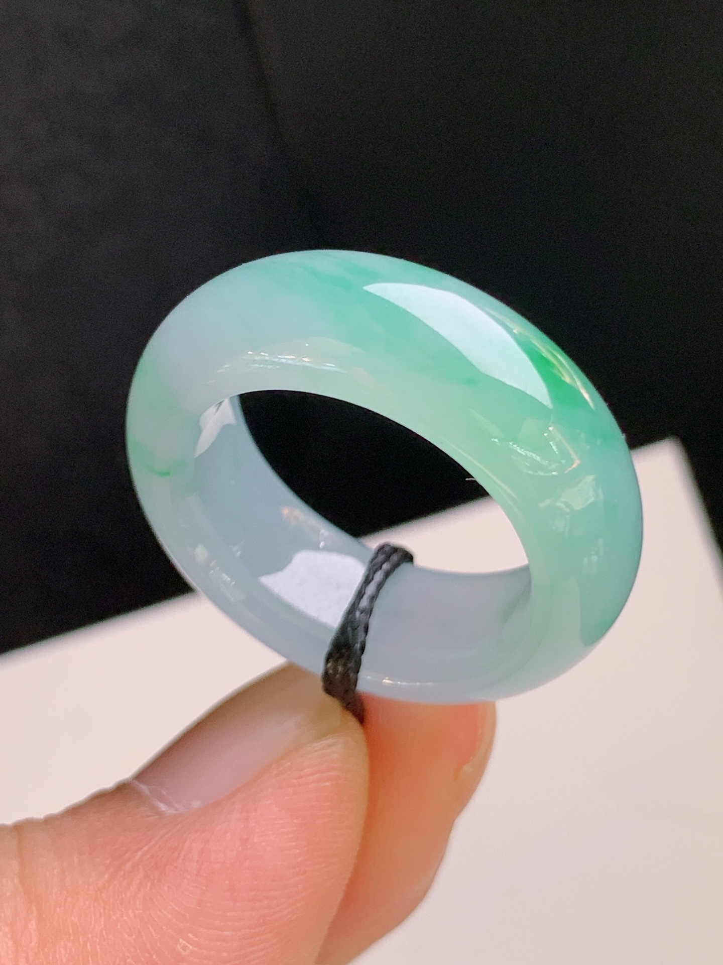 ️ 冰种绿指环，底色清爽，翠色灵动，通透起光 裸石27.3-8.6-4.8 圈口18 110926