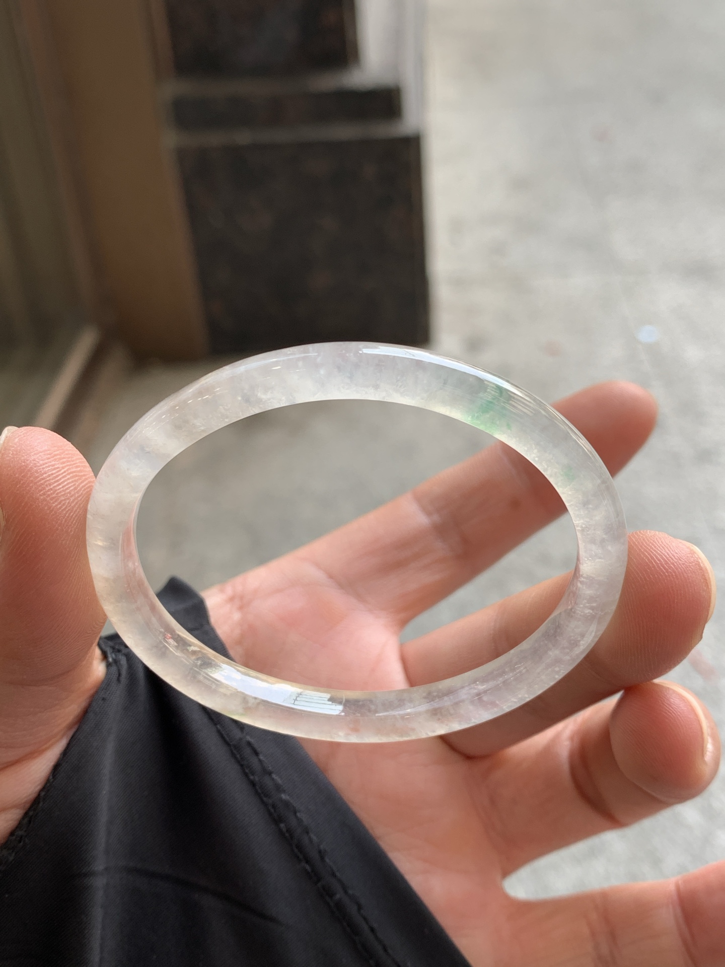 冰茶色贵妃，特色镯，种水冰透起光感，大圈口贵妃，正圈54可戴，无裂，0929-N1620