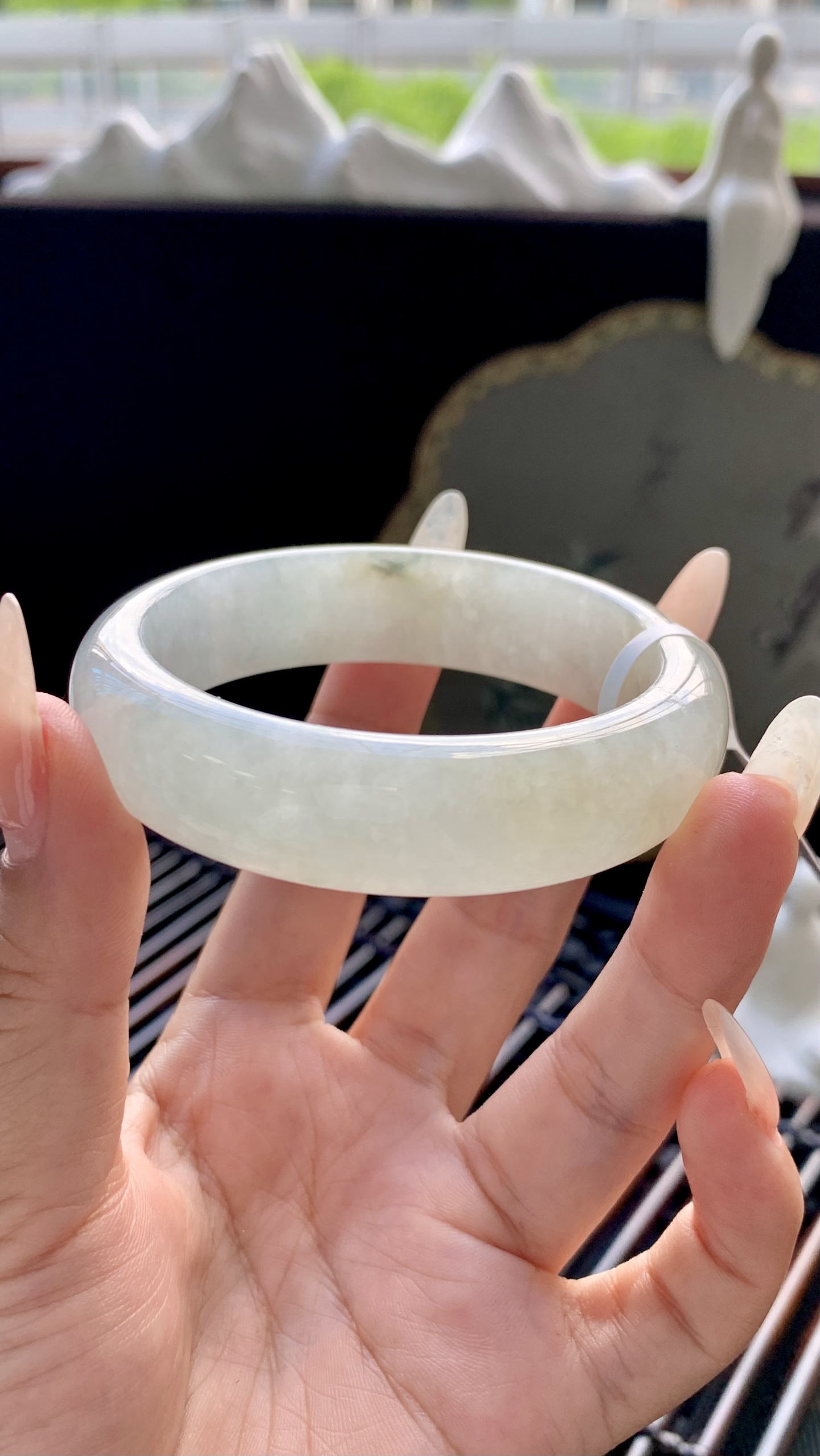 宽版飘黄翡飘花正圈手镯成品 A6928-12 尺寸：53-15-8