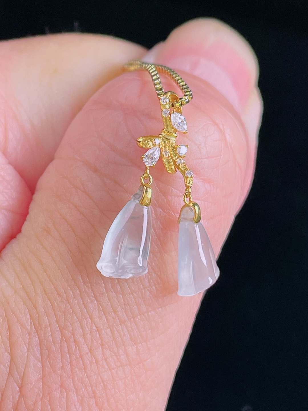 白冰莲藕吊坠，18k镶嵌，老种起光，细底通透，尺寸：22/11/4.3mm0929