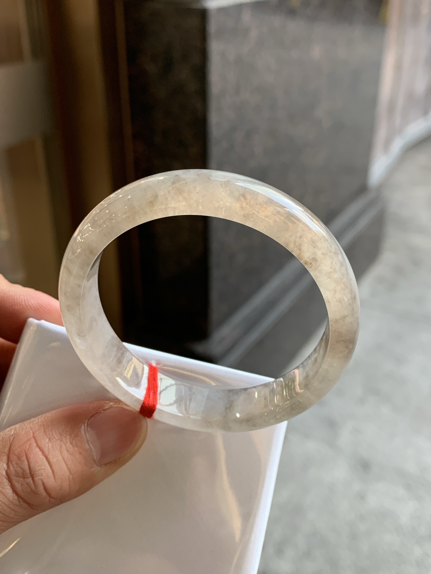 56.2-13-6.5 冰茶色正圈 特色镯，近期市场比较火的网红料 冰透底带点咖啡色 0929-N294-1