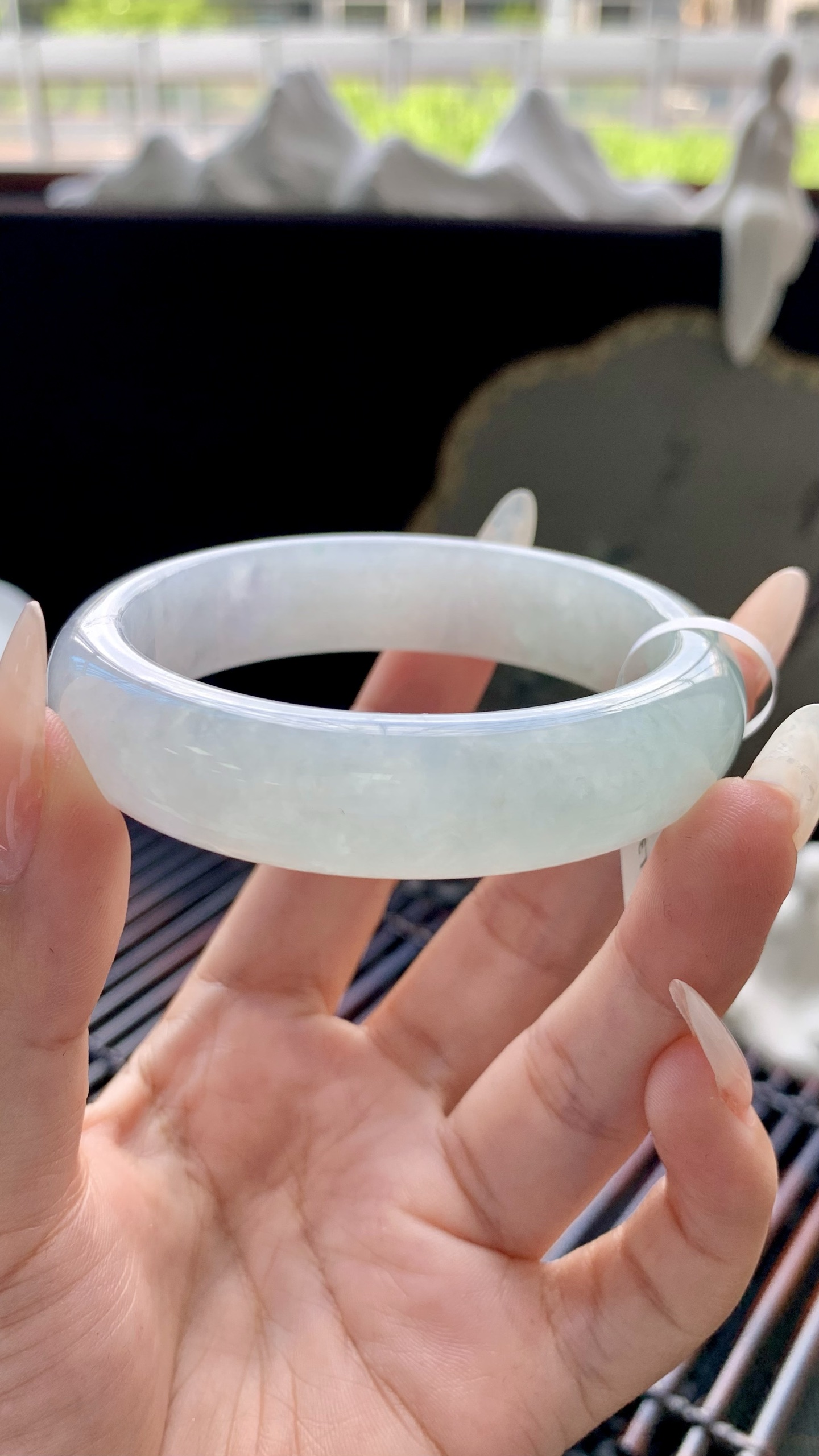 宽版飘花正圈手镯成品 A6928-8 尺寸：53.5-14-8
