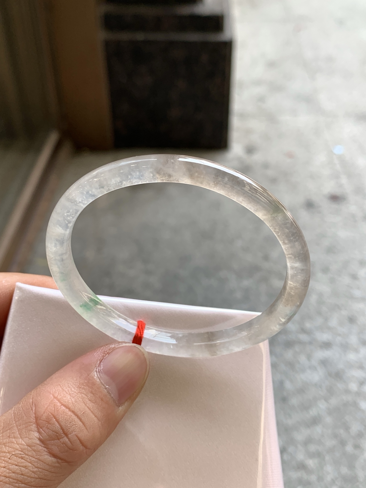 冰茶色贵妃，特色镯，种水冰透起光感，大圈口贵妃，正圈54可戴，无裂，0929-N1620