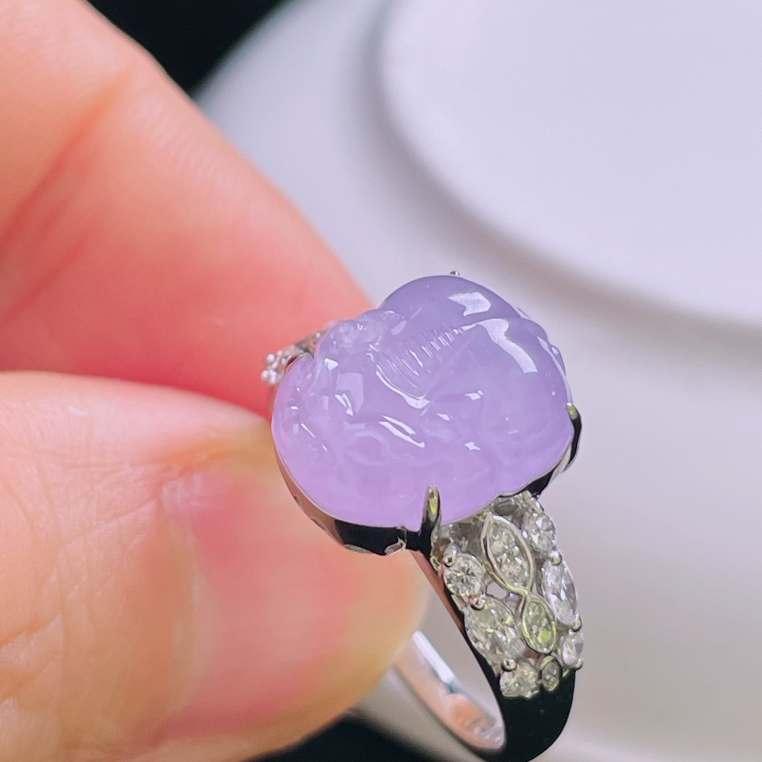 ️冰紫貔貅，18k镶嵌，老种起光，细底通透，尺寸：裸石13/10.5/3.5mm0929