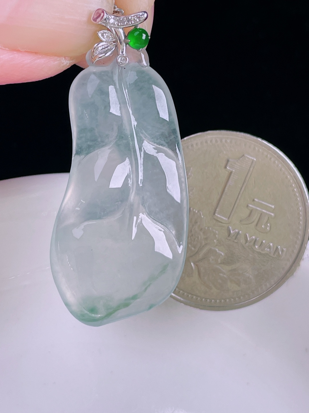 ️树叶/叶子，18k镶嵌，老种起光，细底通透，尺寸：38.2裸石35/17.6/5.6mm0929