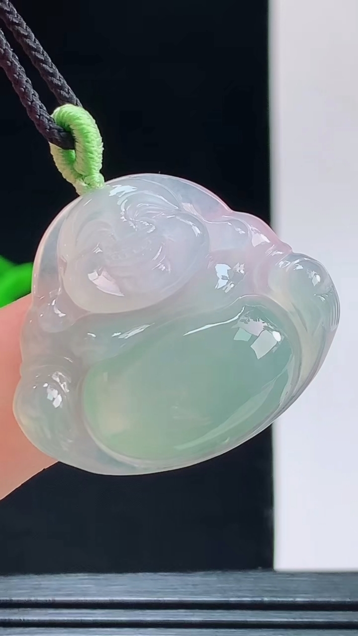 天然A货翡翠佛公吊坠，尺寸25.8-29.9-6.4重量:7.29g 1010
10月10日