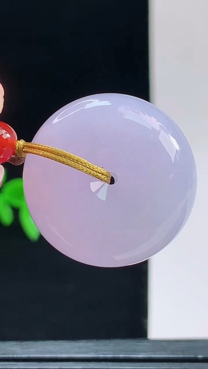 天然A货翡翠紫罗兰平安扣吊坠，尺寸25-12.6重量:16.99g 1010
10月11日