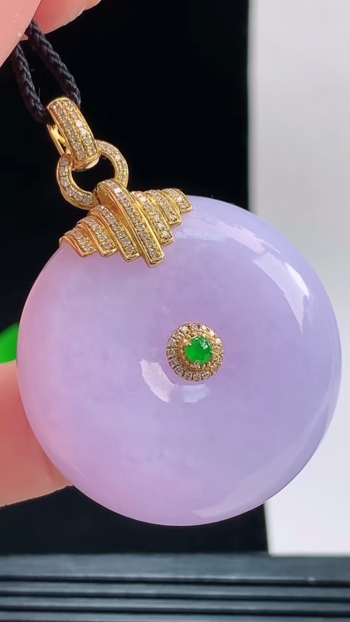 天然A货翡翠种紫罗兰平安扣吊坠，尺寸34-12.5重量:32.45g 1010
10月11日