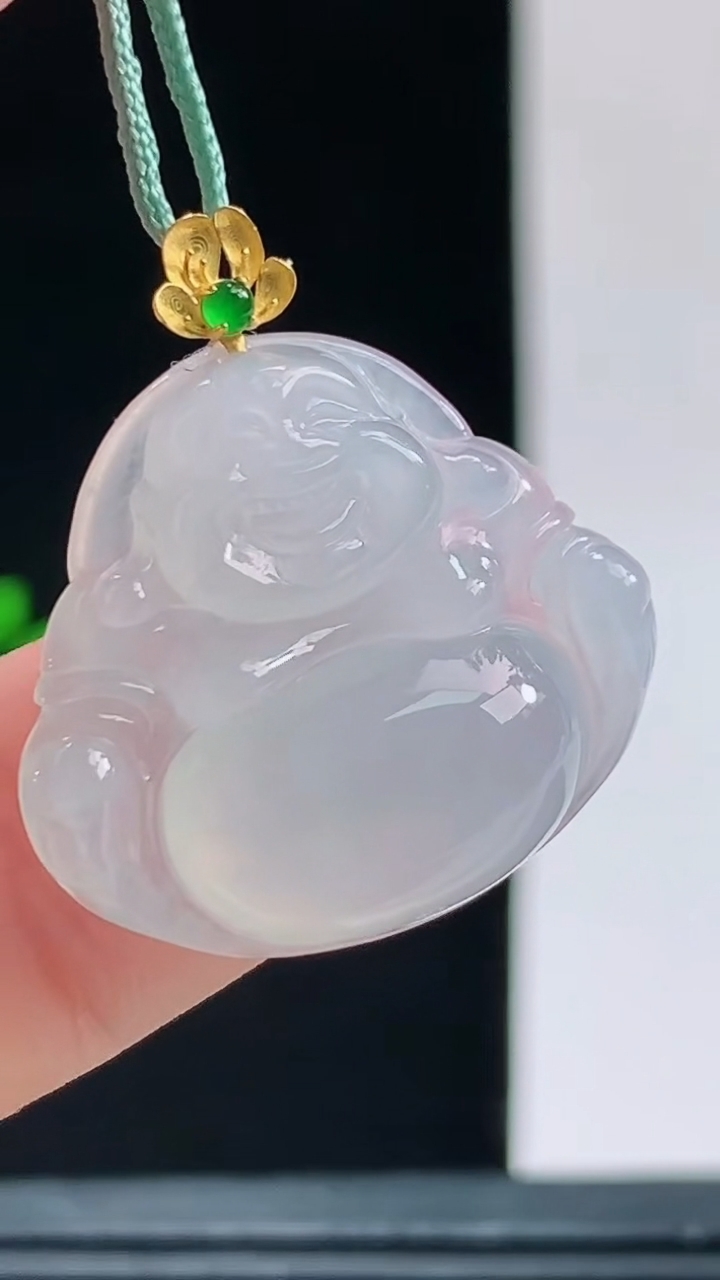 天然A货翡翠佛公吊坠，尺寸20.6-23.3-6重量:4.63g 1010
10月11日