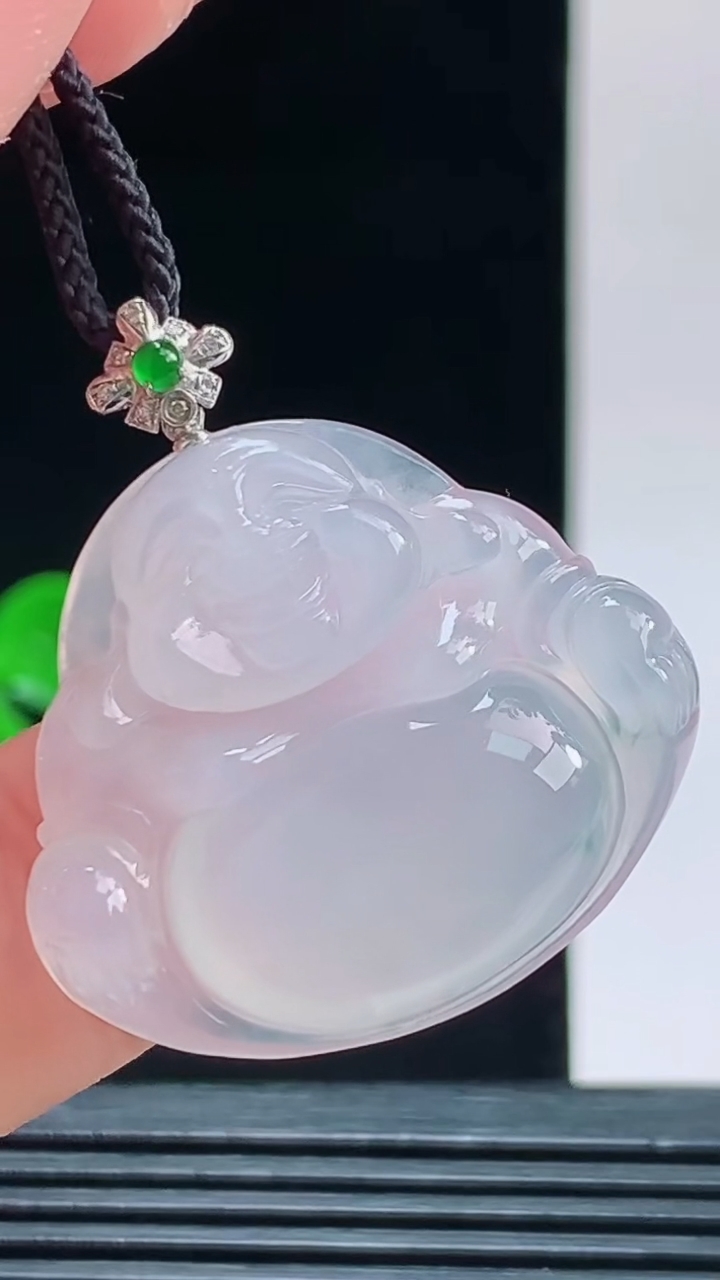 天然A货翡翠佛公吊坠，尺寸26.4-30-5.9重量:7.36g 1010
10月11日