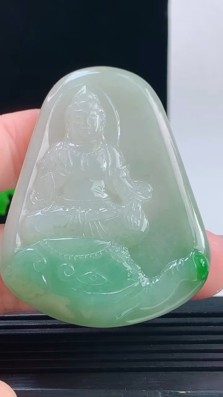 天然A货翡翠普贤菩萨吊坠，尺寸58-43-6重量:27.16g
10月11日  h001