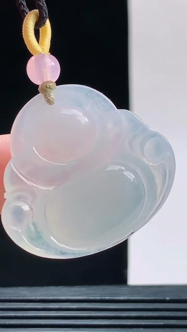 天然A货翡翠佛公吊坠，尺寸30.1-34.2-5.5重量:8.87g 1010
10月11日