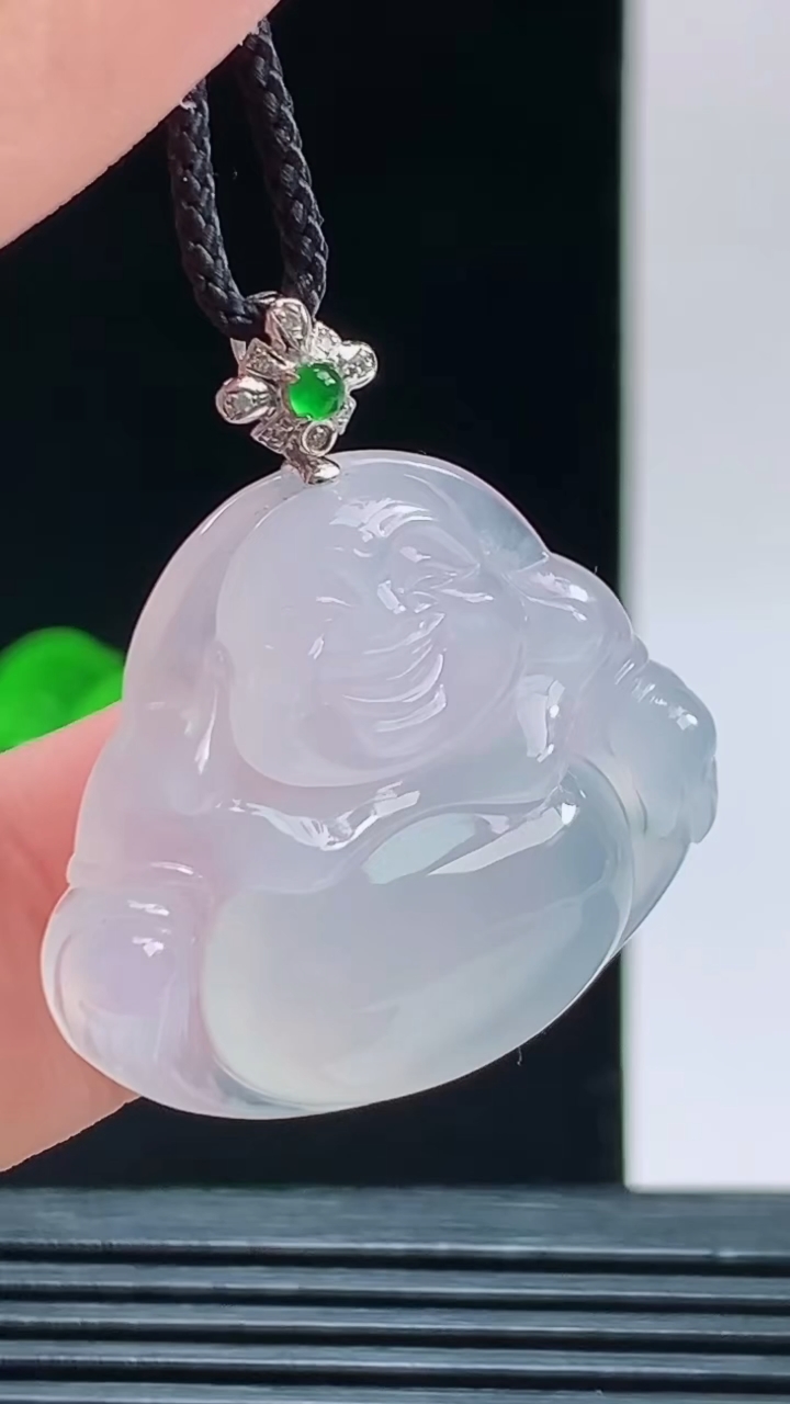天然A货翡翠佛公吊坠，尺寸26.4-30-5.9重量:7.36g 1010
10月11日