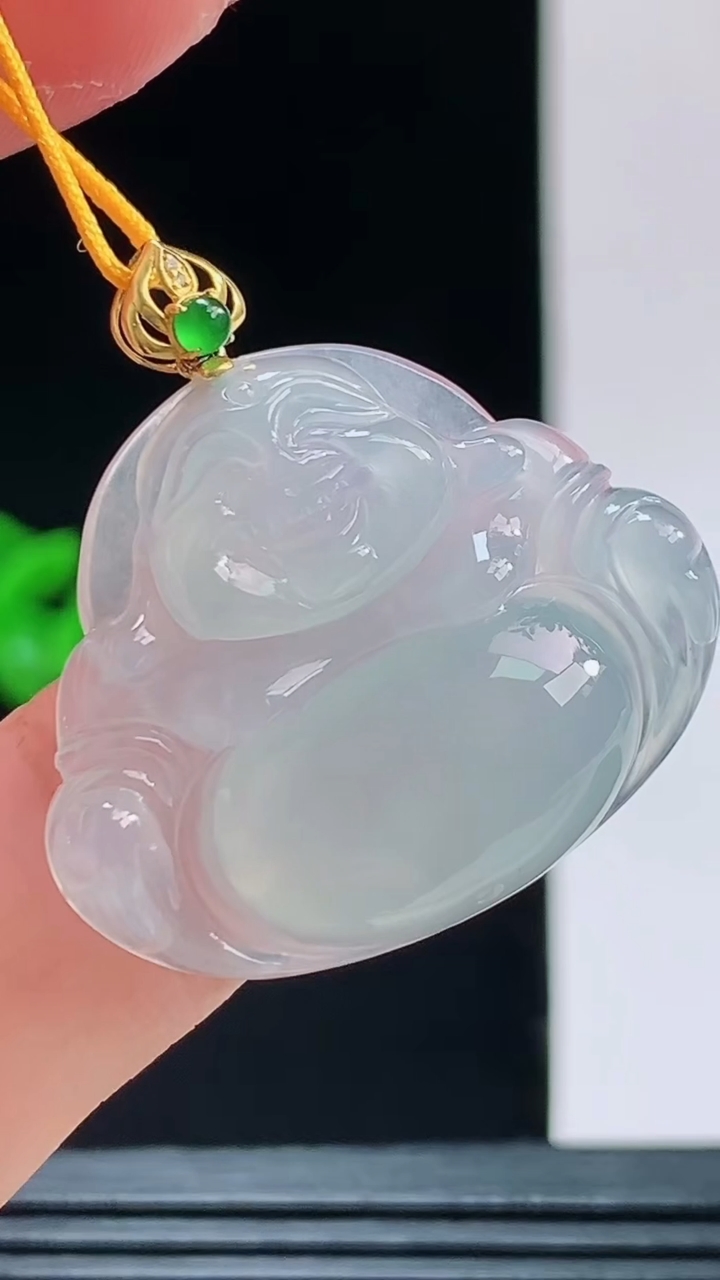 天然A货翡翠佛公吊坠，尺寸23.8-29-5.9重量:5.88g 1010
10月11日