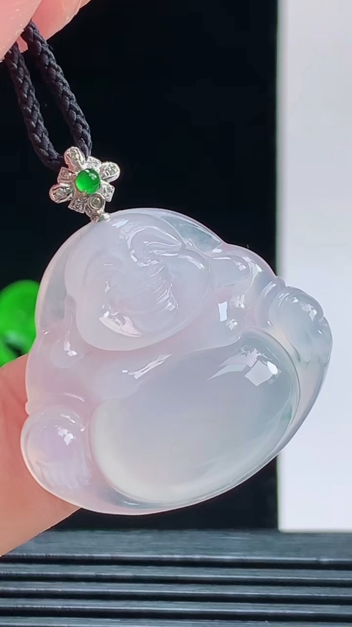 天然A货翡翠佛公吊坠，尺寸26.4-30-5.9重量:7.36g 1010
10月11日