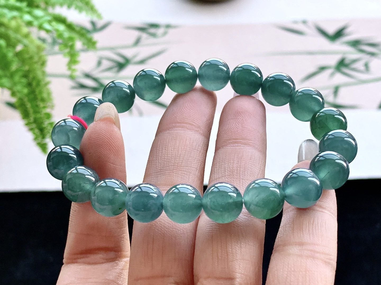 【珠子】️冰天空蓝手串圆珠子手串 【说明】 性比高 老蓝水 【尺寸】10mm 【重量】34.4克