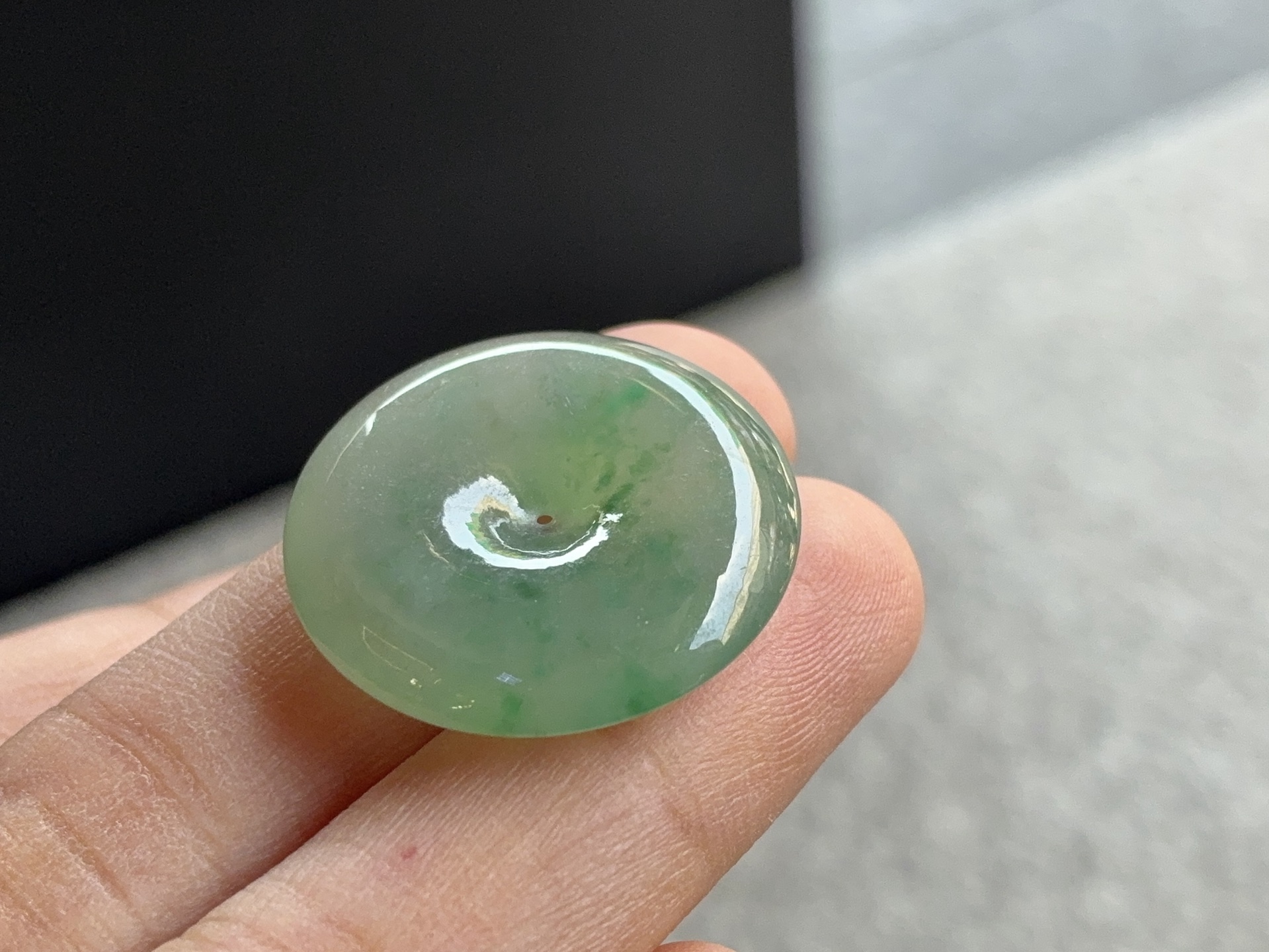 ️ 飘绿平安扣 尺寸：22.8×5