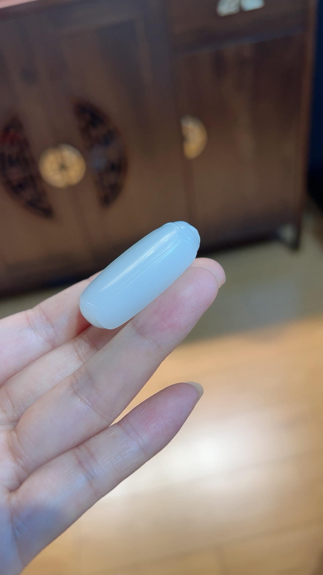 小精品｜平安无事牌
白细油 厚实饱满 牌型佩戴很赞

重22.6克 尺寸40*23*12.6m m