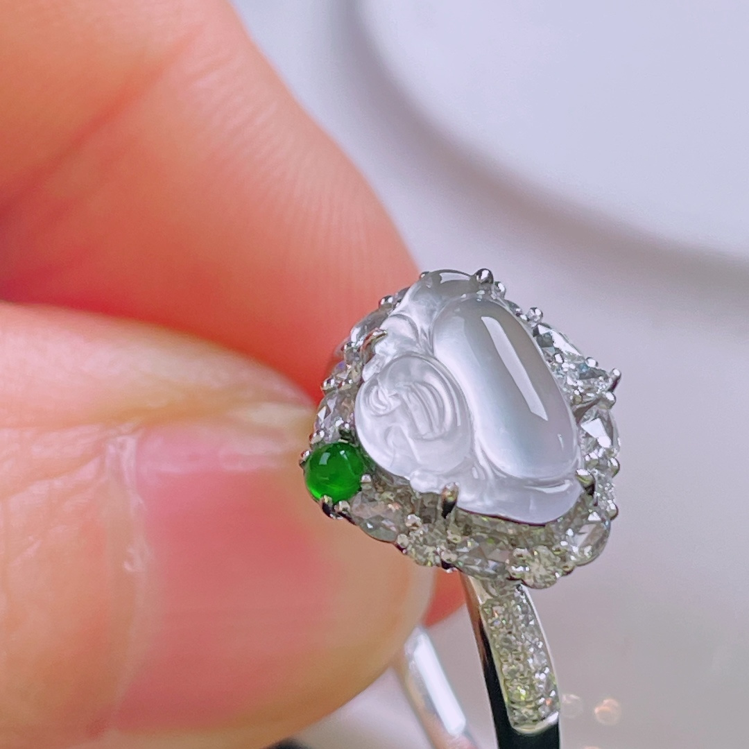 ️，冰种戒指，18k镶嵌，老种起光，细底通透，尺寸：裸石7.5/10.5/2.4mm0930