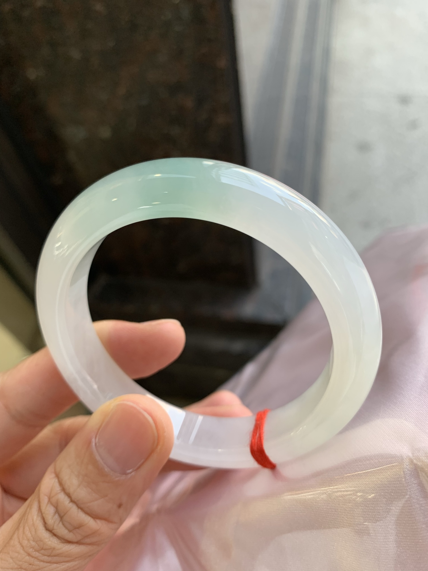 正圈冰黄飘花 微细纹 尺寸：55.8/12.3/9.2 冰润
