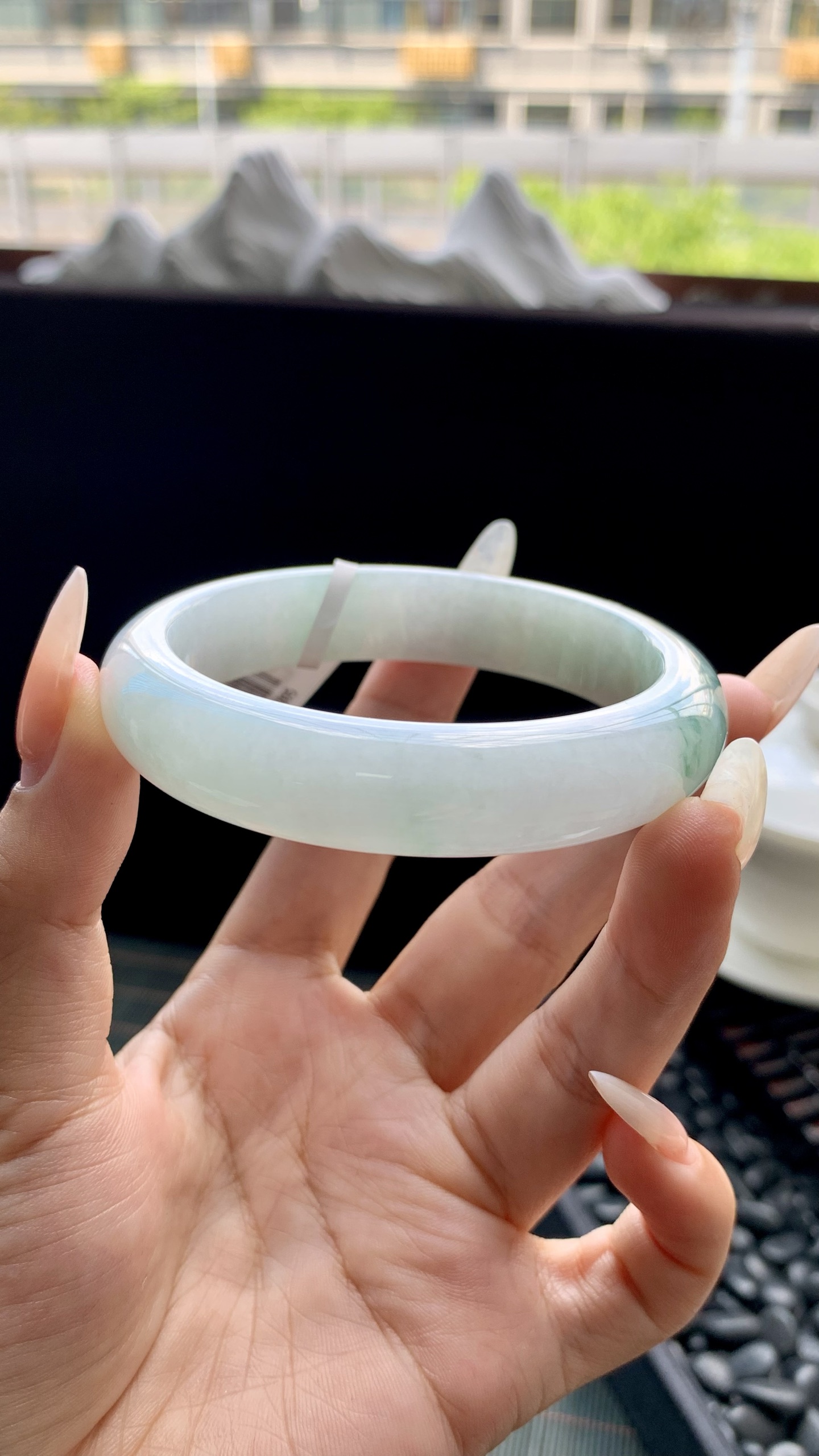 宽版飘花正圈手镯成品 HYY-9305 尺寸：56-13-9