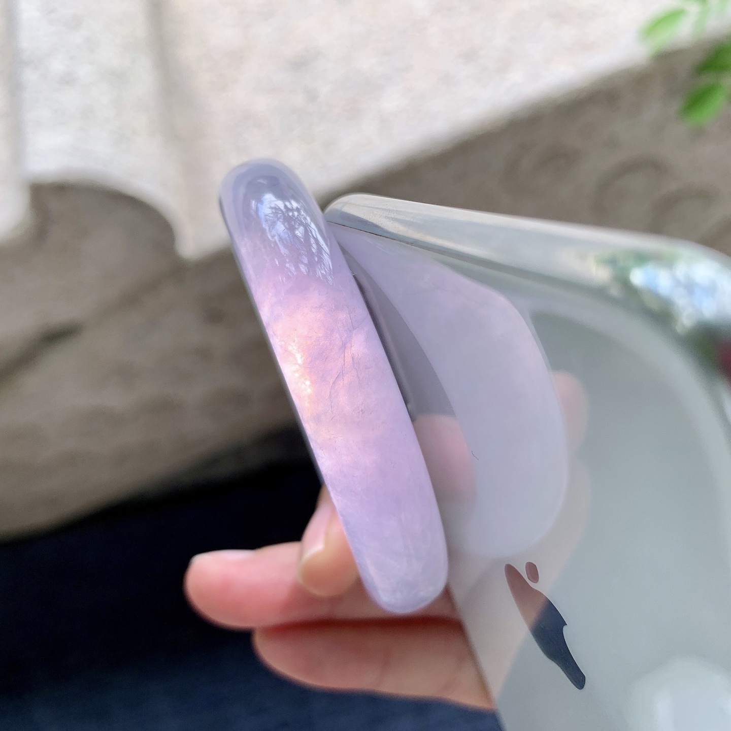 正圈50 51 圈口51.2/11.5/7.8 编码BA093064 冰糯，水润，种老，细腻，打灯有纹线