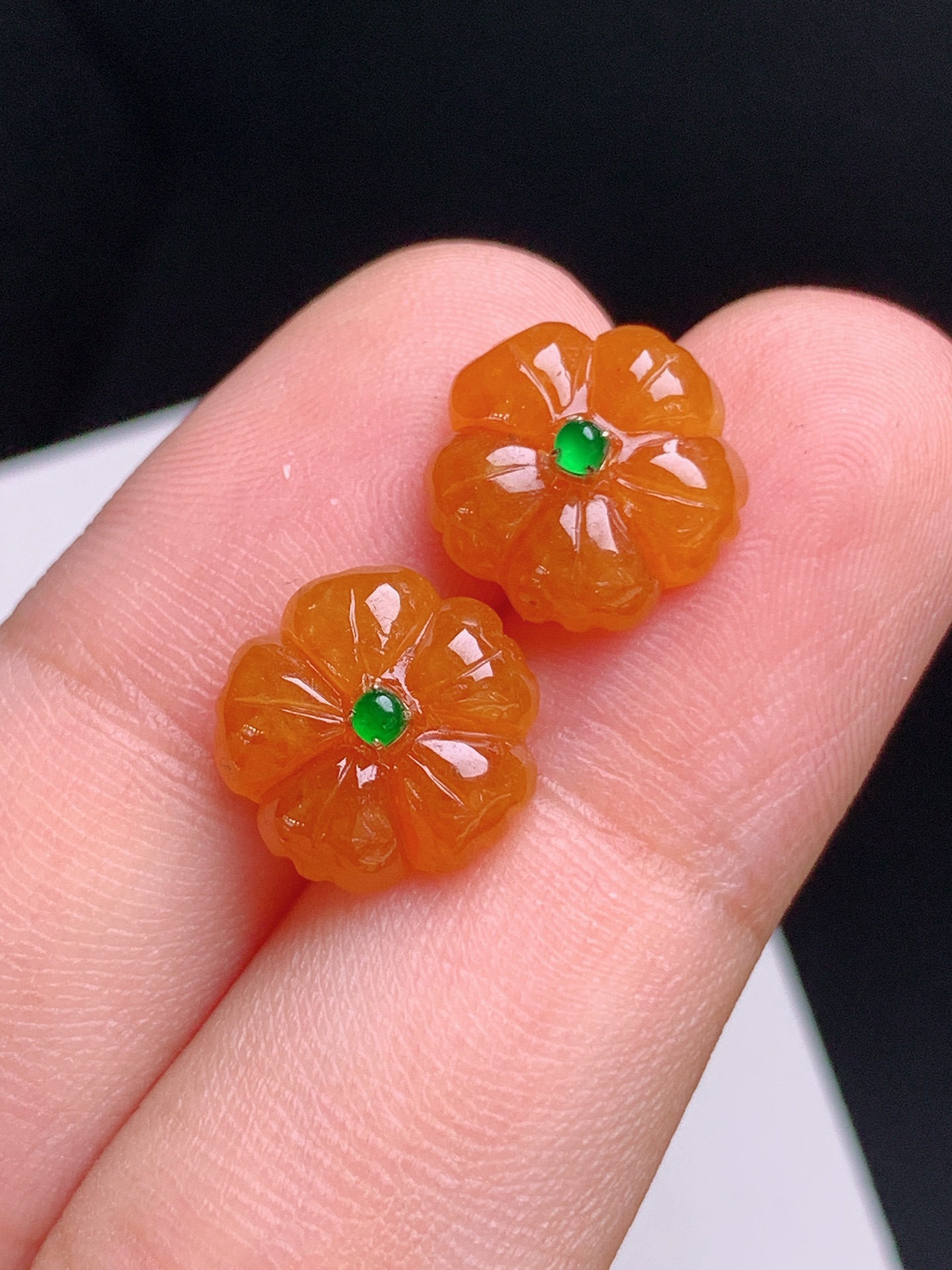 ️ 红翡小花耳钉，橘色鲜亮，花型立体，色泽均匀，裸石11.1-3.6 530928