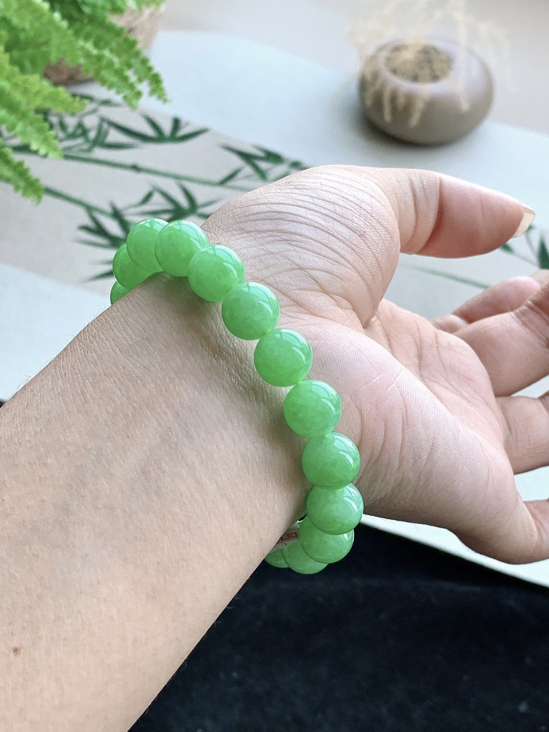 【珠子】️阳绿手链圆珠子手链 【说明】缅甸 性比高 【尺寸】10.1mm 【重量】34.5克
