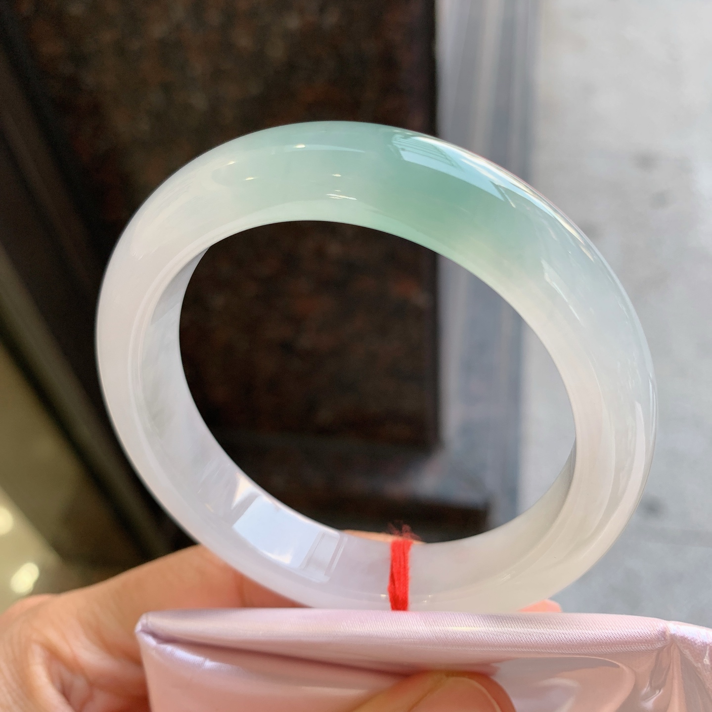 正圈冰黄飘花 微细纹 尺寸：55.8/12.3/9.2 冰润