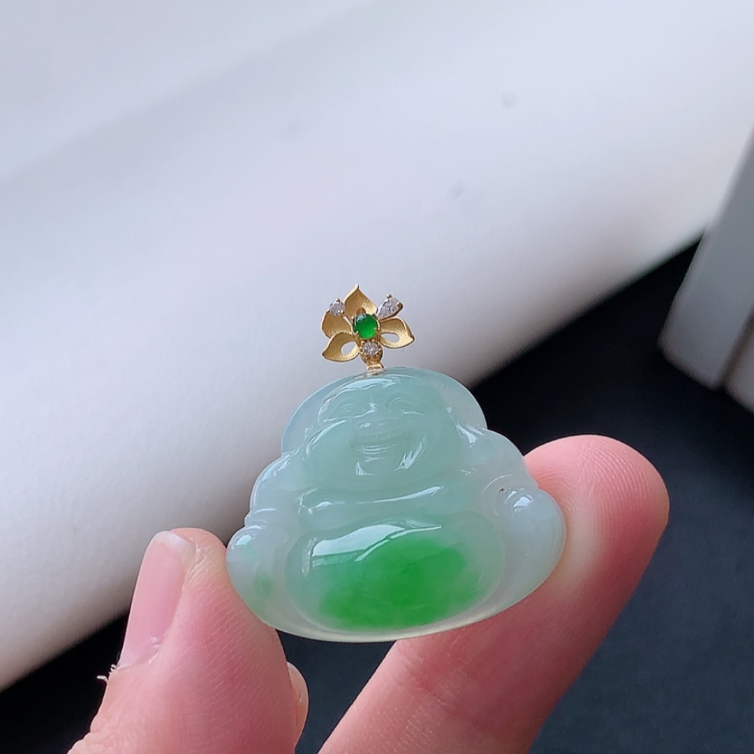 ️ 冰飘绿佛公吊坠 无裂细腻，种老冰润清透，佩戴优雅气质 货号27711，22.1-26.5-6.1