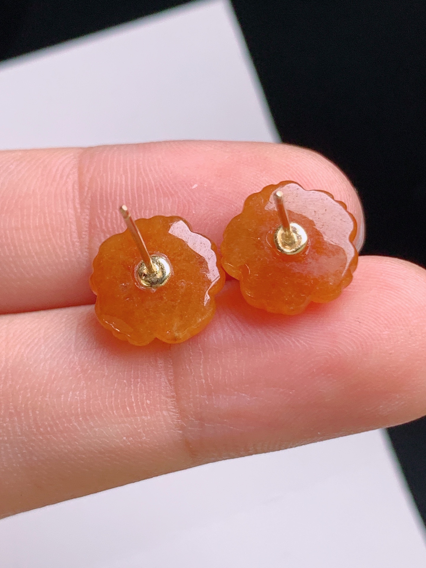 ️ 红翡小花耳钉，橘色鲜亮，花型立体，色泽均匀，裸石11.1-3.6 530928