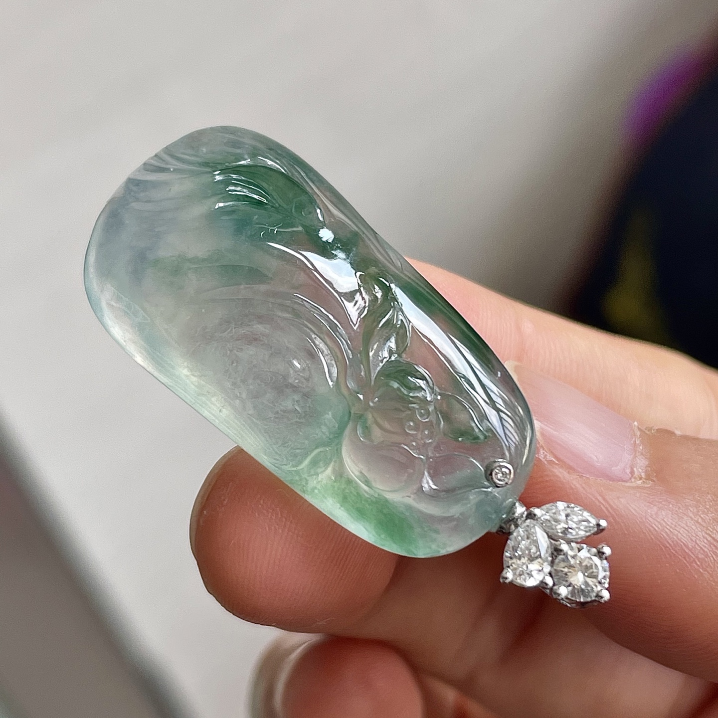 ️缅甸冰种飘花一品清廉吊坠，饱满水润，18k金镶嵌，无裂，裸石尺寸32.5/17.2/9--40.3编码0929好数字