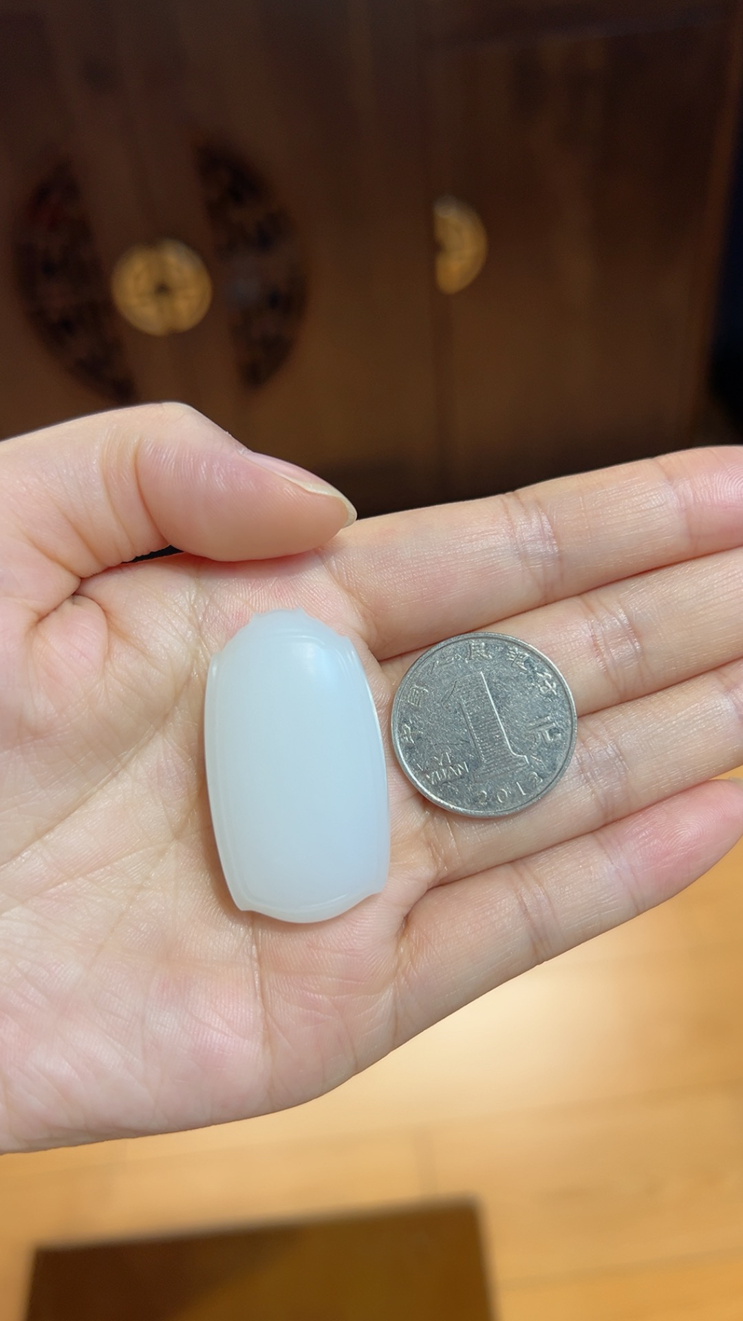 小精品｜平安无事牌
白细油 厚实饱满 牌型佩戴很赞

重22.6克 尺寸40*23*12.6m m