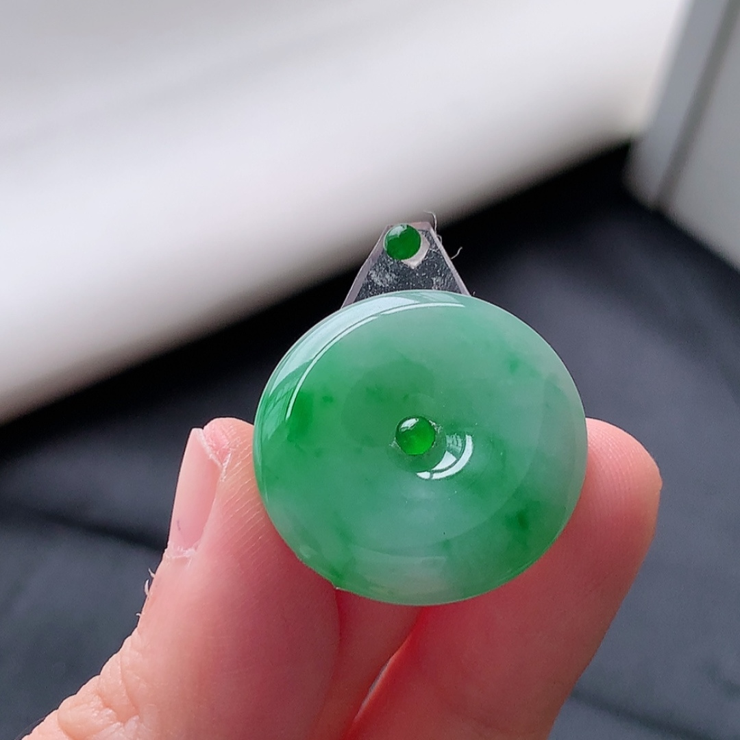 ️ 冰飘绿平安扣挂件 无裂冰胶细腻，水润十足，佩戴福气多多货号38624，23.9-2.5