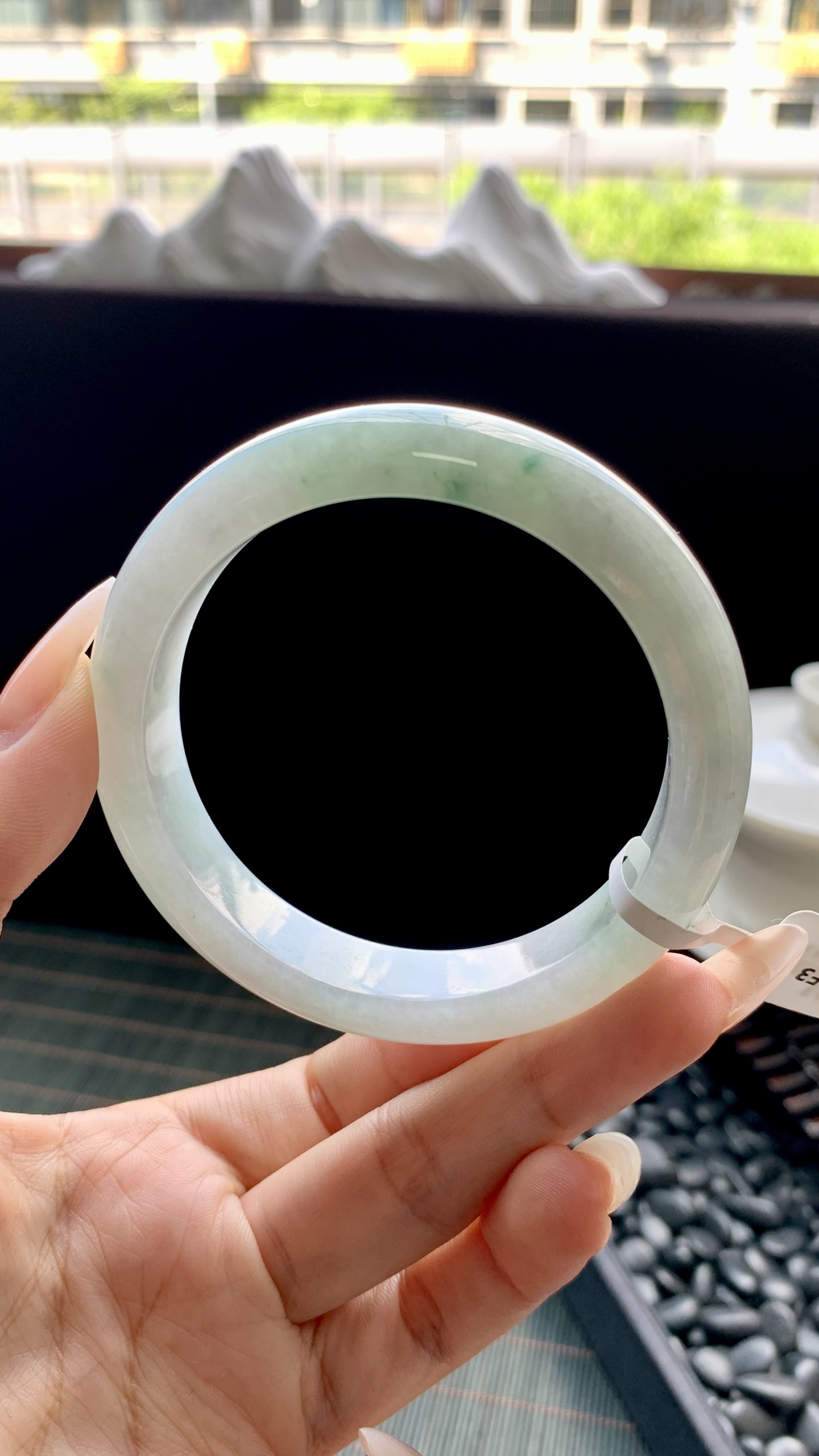 宽版飘花正圈手镯成品 HYY-9305 尺寸：56-13-9